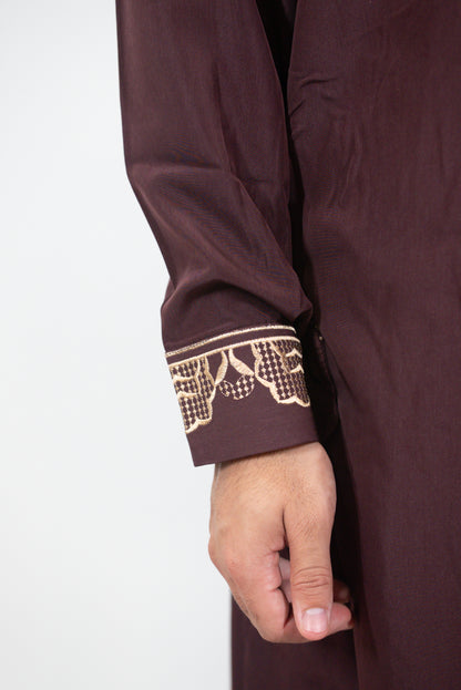 Qamis Arabic rouge